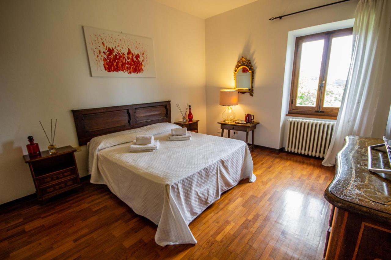Il Vago Soggiorno Villa บาร์เบริโน ดิ มูเจลโล ภายนอก รูปภาพ
